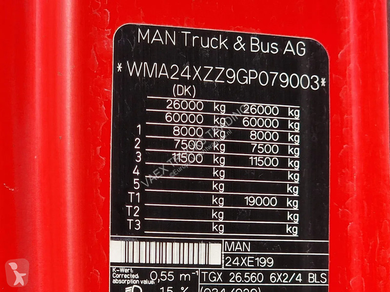 Traktor MAN 26.560 XXL 6x2/4 - Custom interior...