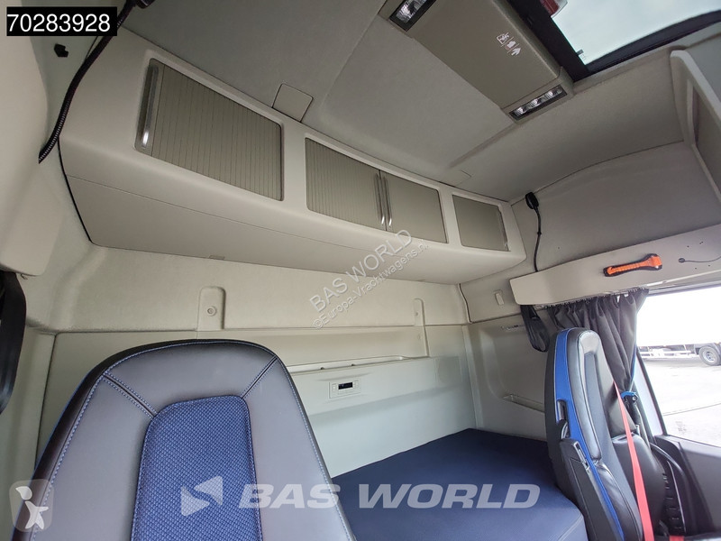 Tahač Volvo FH  4X2 LNG VEB+ ADR VDS I-ParkCool...