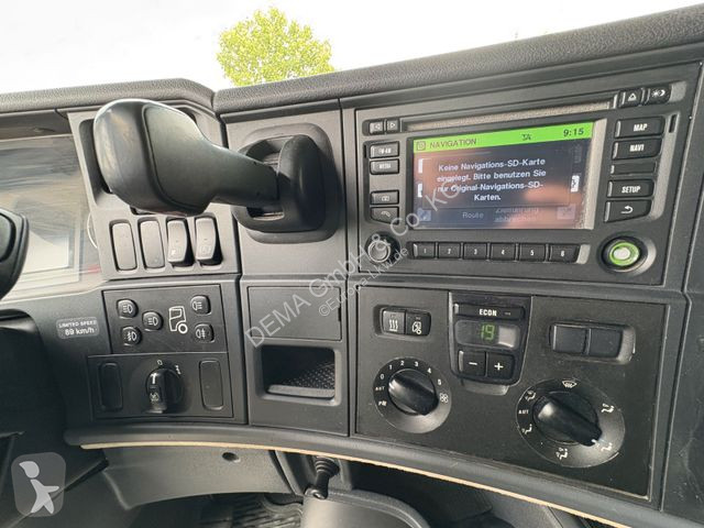 Traktor Scania...