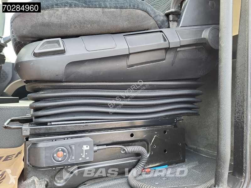 Tractor Mercedes 1845 4X2 ClassicSpace Retarder...
