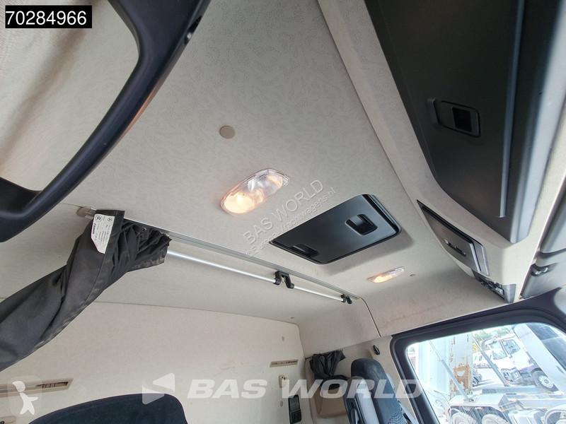 Tahač Mercedes 1845 4X2 ClassicSpace Retarder...