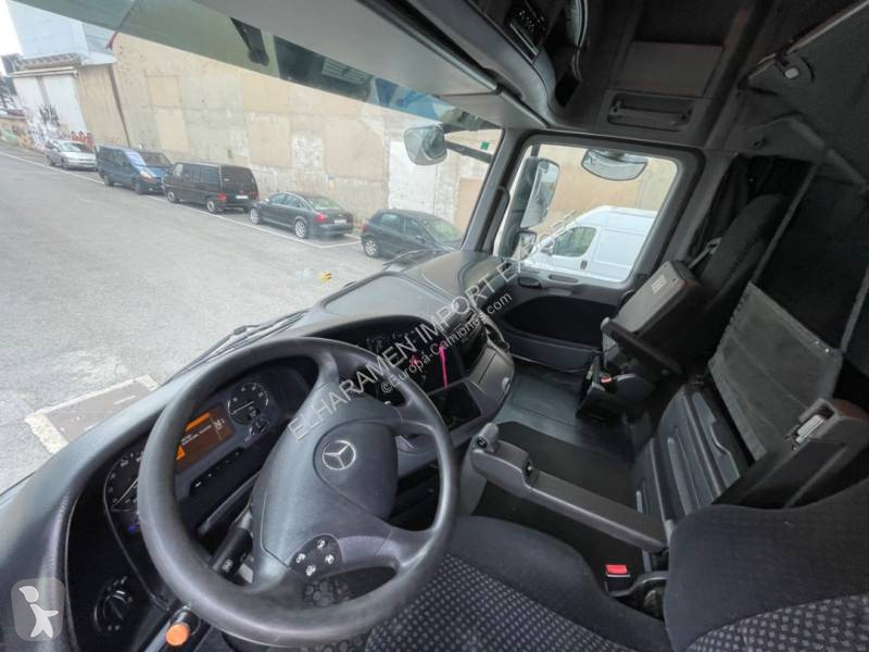 Traktor Mercedes