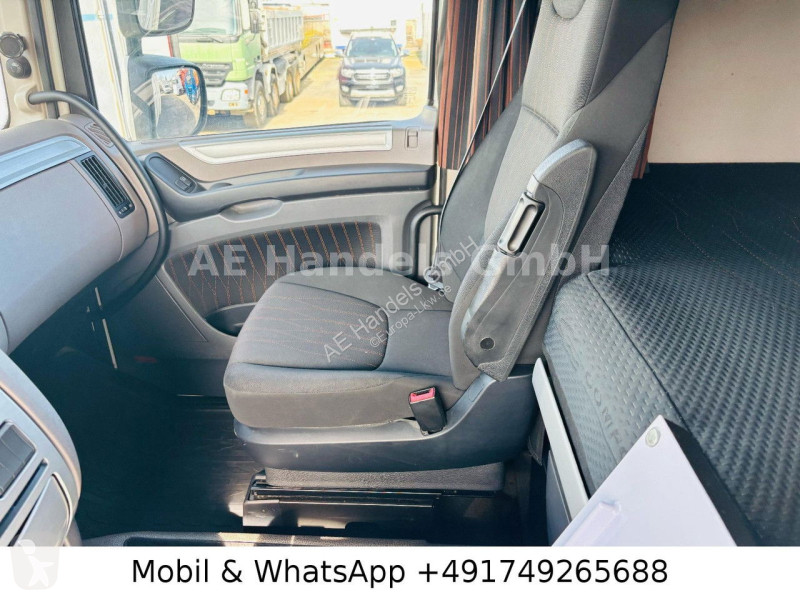 Traktor DAF XF 530