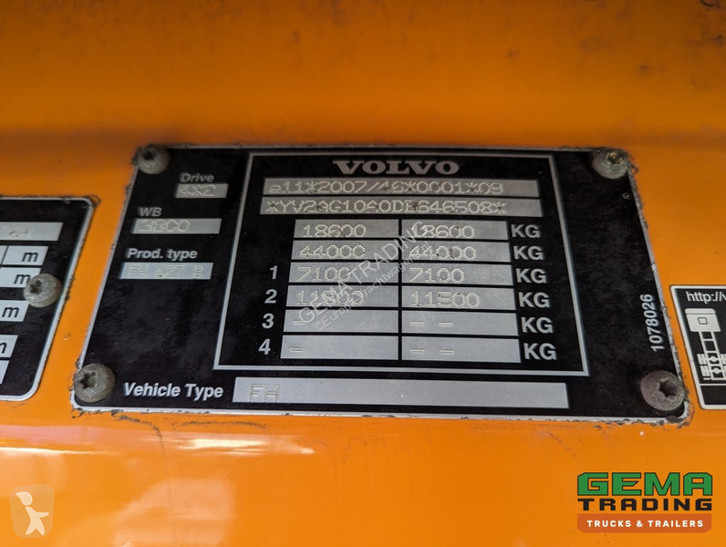 Traktor Volvo 0 4x2 Euro5 0 4x2 Globetrotter...