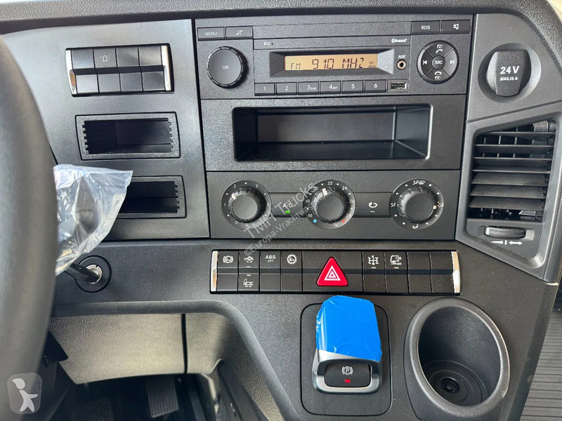 Tractor Mercedes 4058 AS 6x6 Tractor Head 180T...