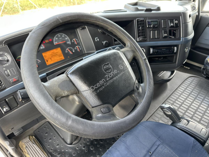 Tracteur Volvo 440