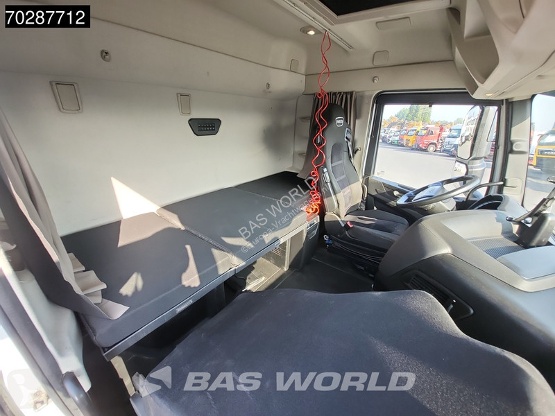 Tahač Iveco S-Way 570 4X2 Retarder Navi ACC LED...