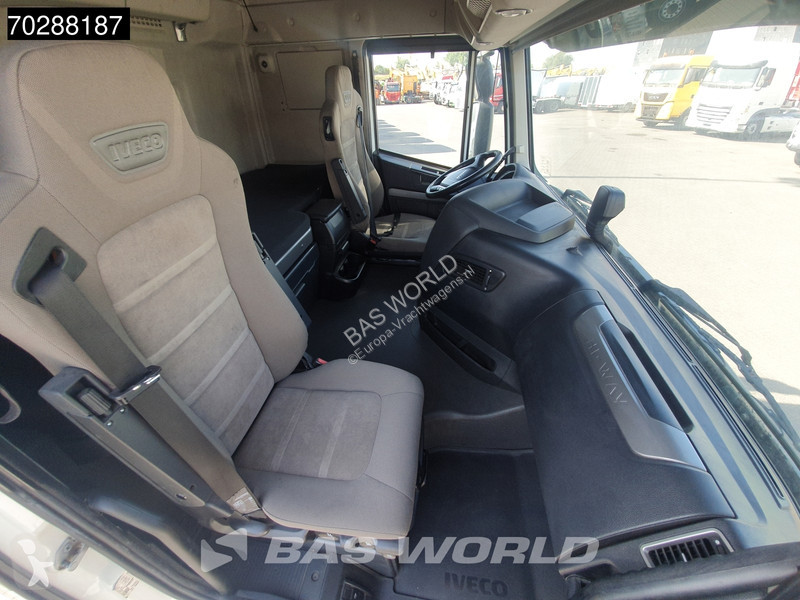 Tracteur Iveco 400 4X2 Retarder 2xTanks LNG ACC...