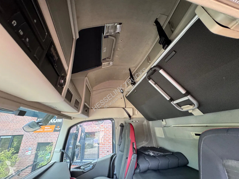 Trekker Volvo FH  Globetrotter XL I-Park Cool...