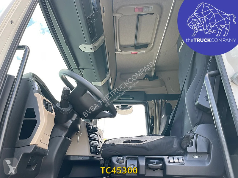 Traktor MAN 470