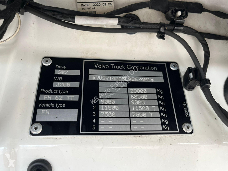 Tahač Volvo 500 6x2 GLOBE XL / RETARDER /...