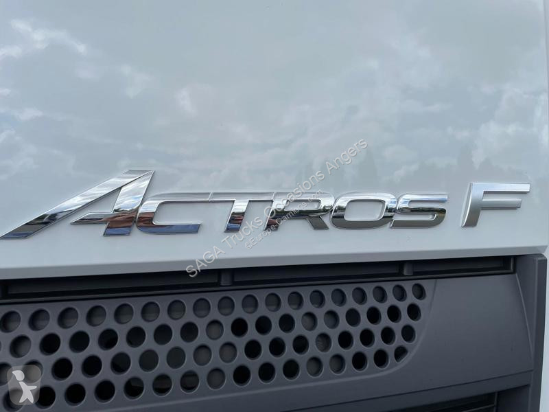 Trattore Stradale Mercedes F 1848 StreamSpace...