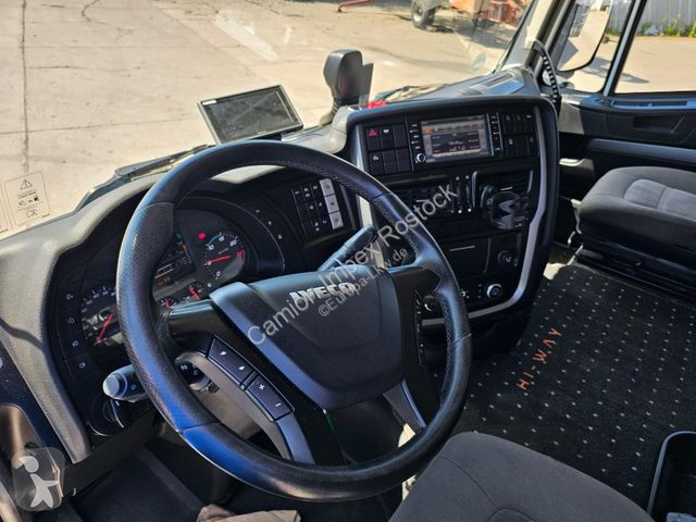 Tahač Iveco 480 Retrader, 2 Kreis-Hydraulik