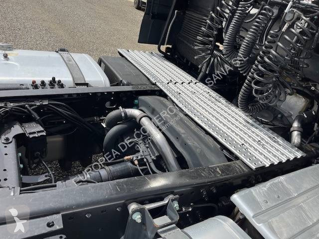 Cap tractor MAN