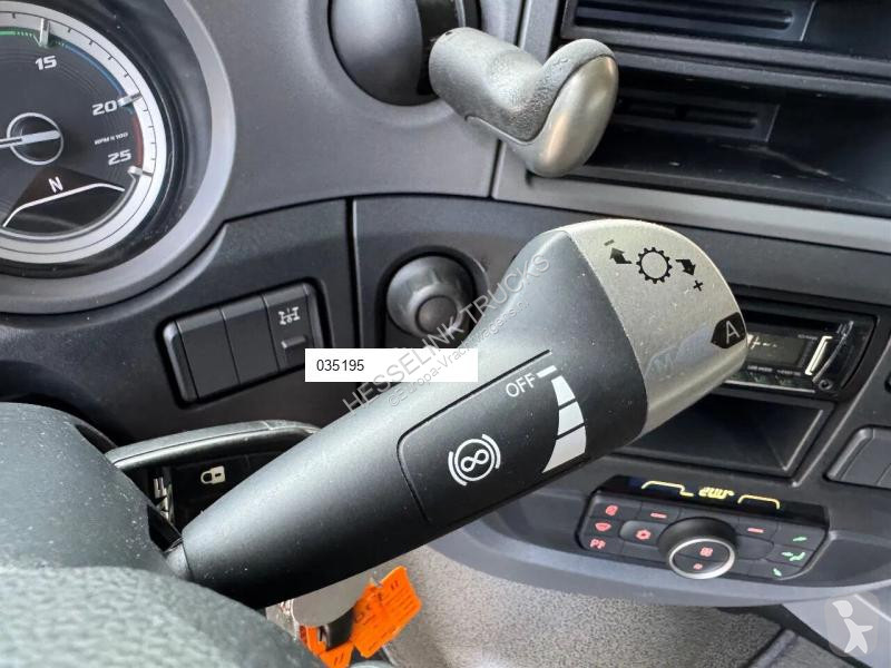 Traktor DAF XF 480 SSC Super Space 2x tank LED...