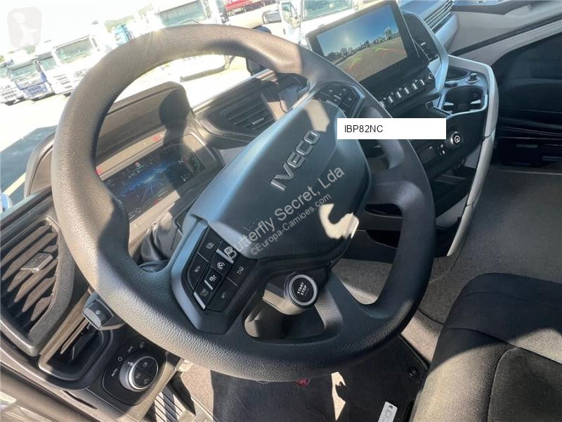 جرار Iveco S-WAY 500