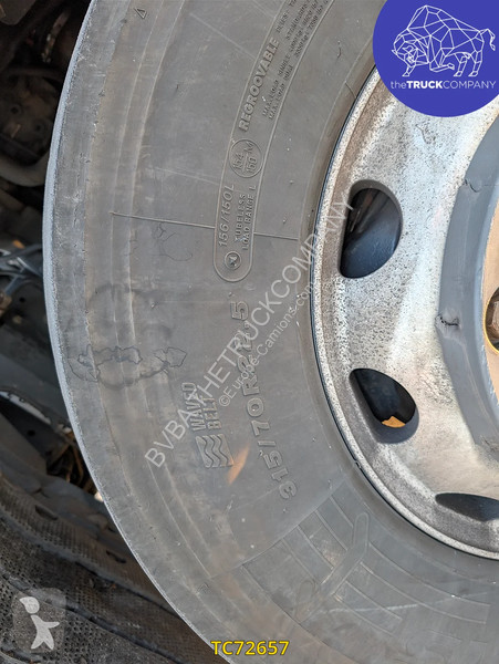 جرار Iveco S-Way 480