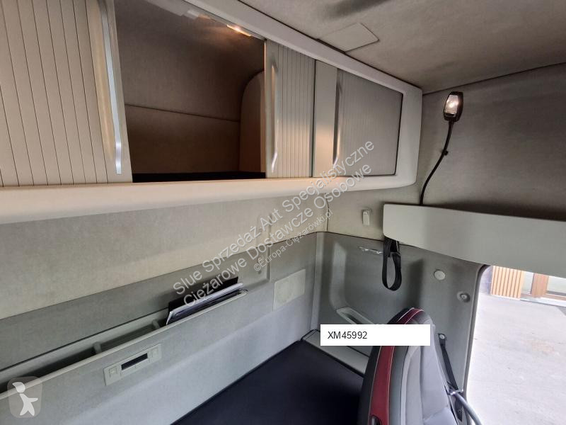 Влекач Volvo FH 420 ADR