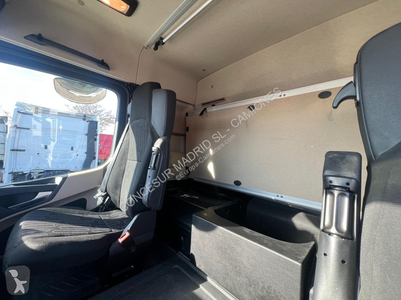 Cabeza tractora Mercedes  1848 LS