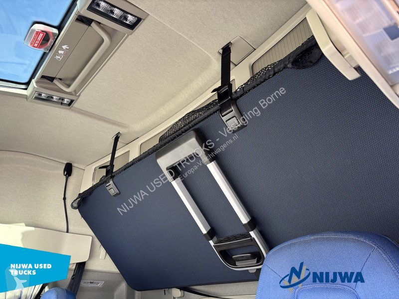 جرار Volvo 460 Aero 6x2/4 I-Save + I-Park