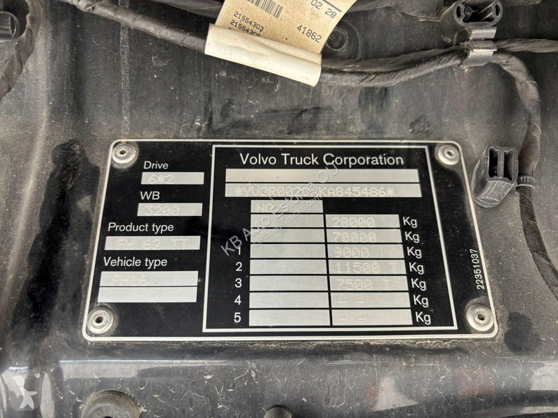 Cabeza tractora Volvo 650 6x2 GCW 70 ton /...
