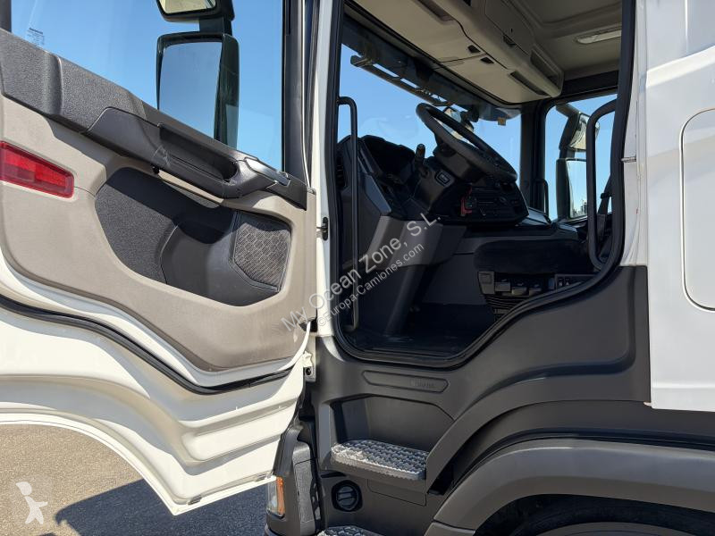 جرار Scania 410