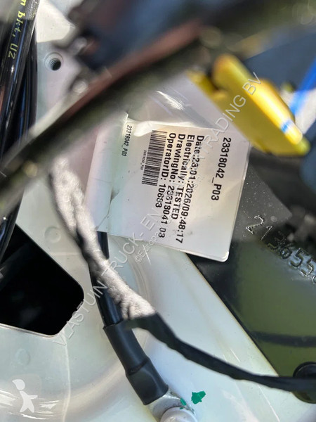 جرار Volvo 13500 | AERO | RETARDER | FULL AIR |...