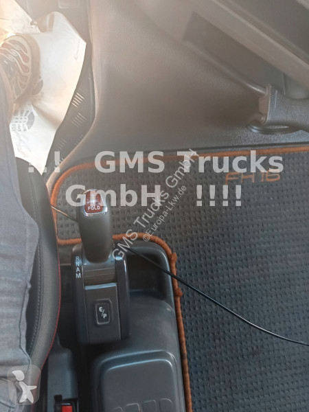 جرار Volvo - 660 / 6X4 / BIG AXLE / 100ton