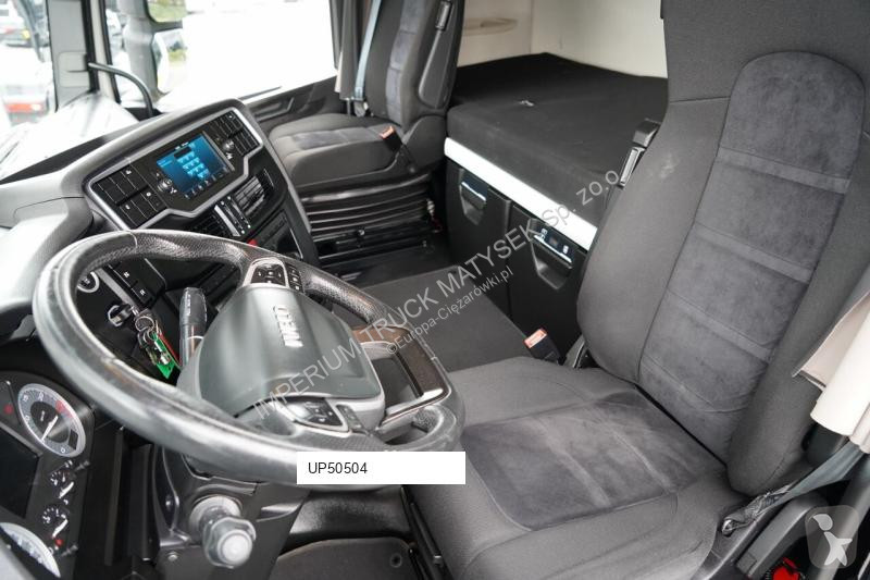 Влекач Iveco / 510