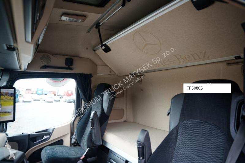 Влекач Mercedes ACTROS 1845