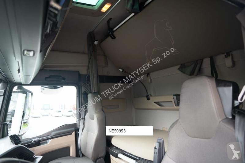 Влекач MAN TGX 18.470