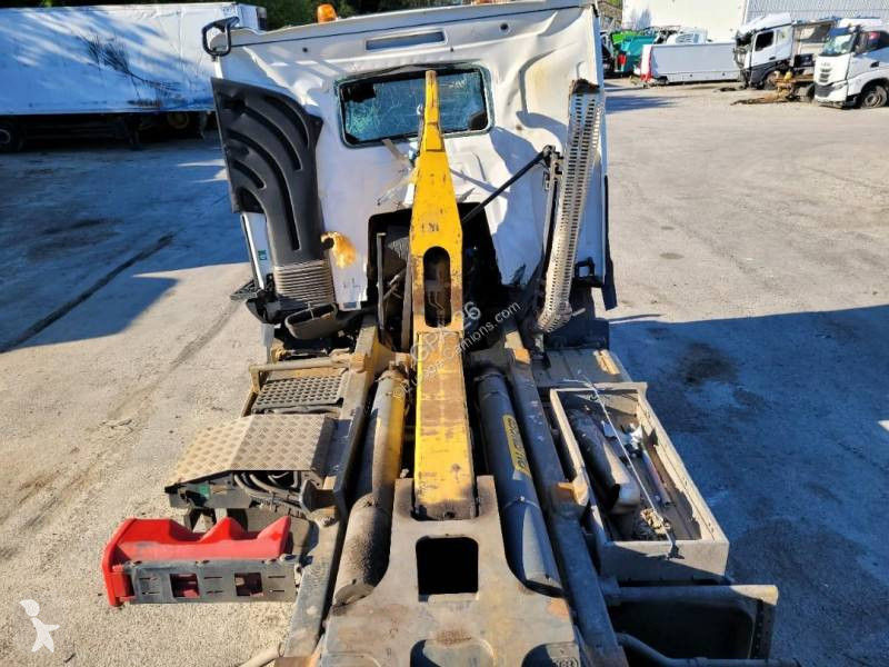 جرار Renault