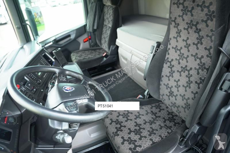 Влекач Scania