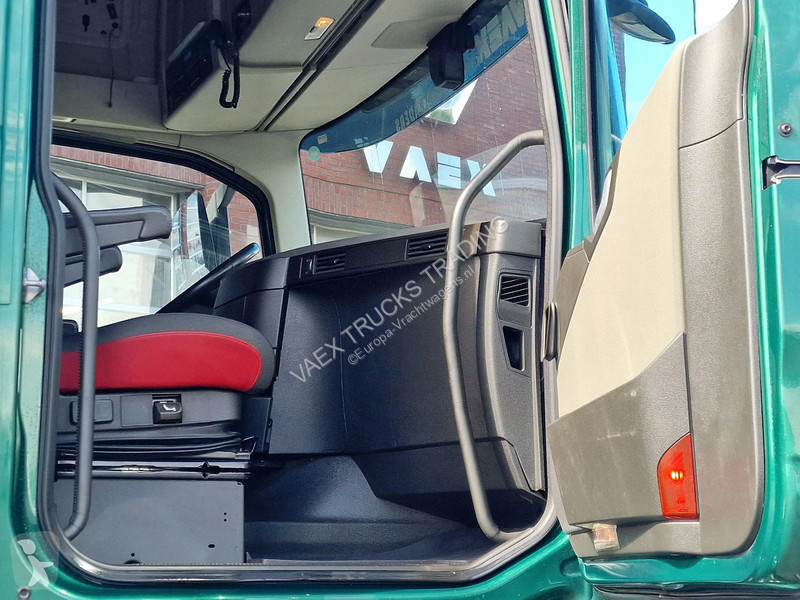 جرار Volvo 13460 Globetrotter 4x2 - ADR -...