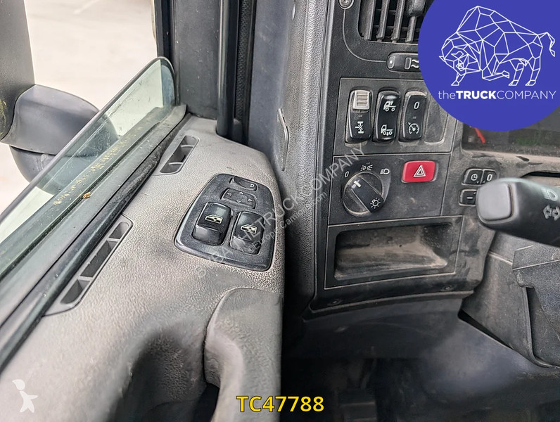 جرار Scania 420