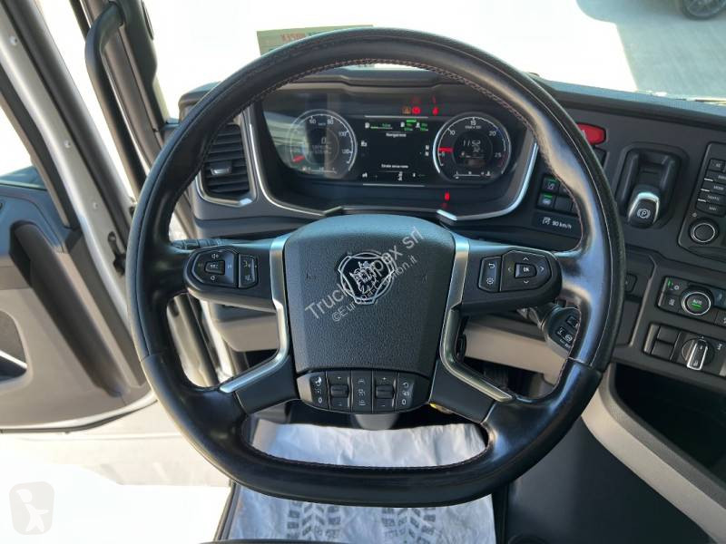 جرار Scania
