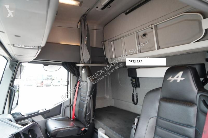 جرار Renault T 520