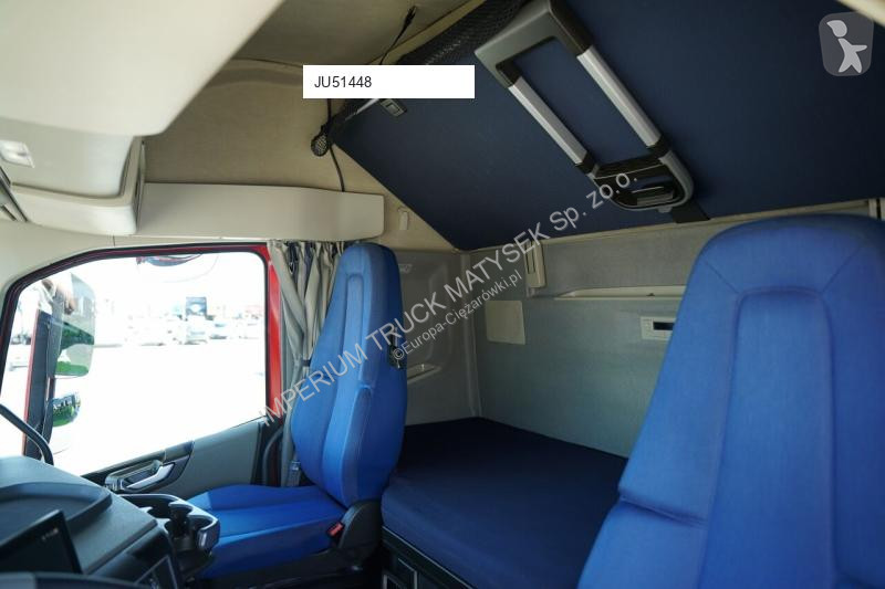 Cap tractor Volvo FH 500
