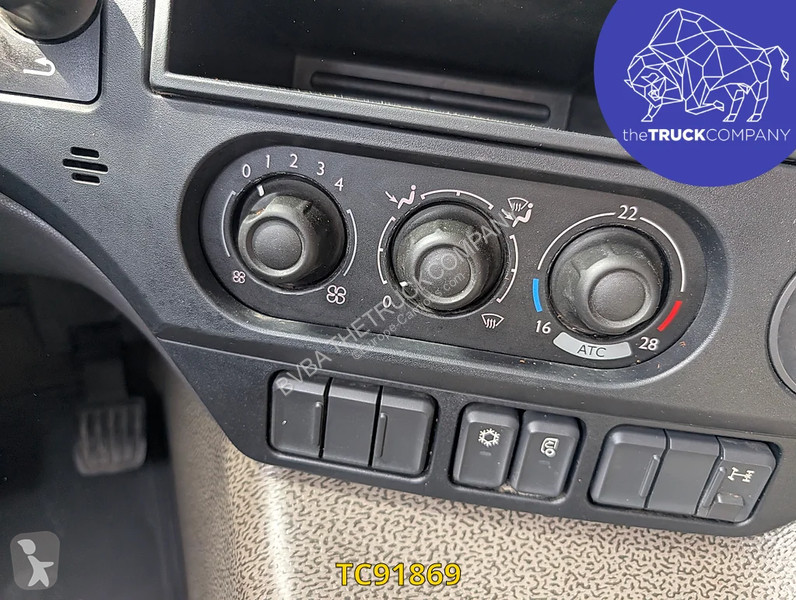 جرار DAF 440