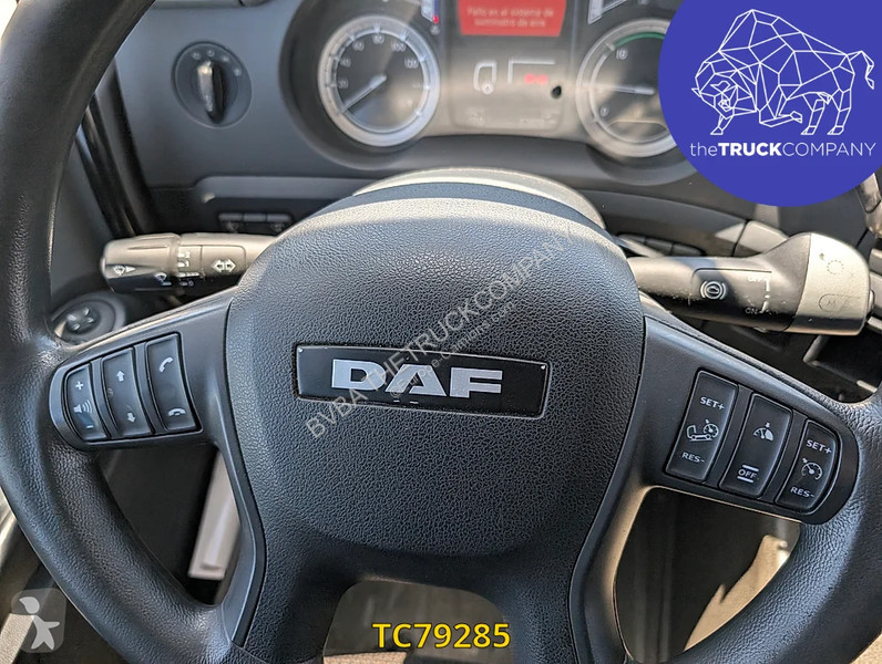 جرار DAF 440