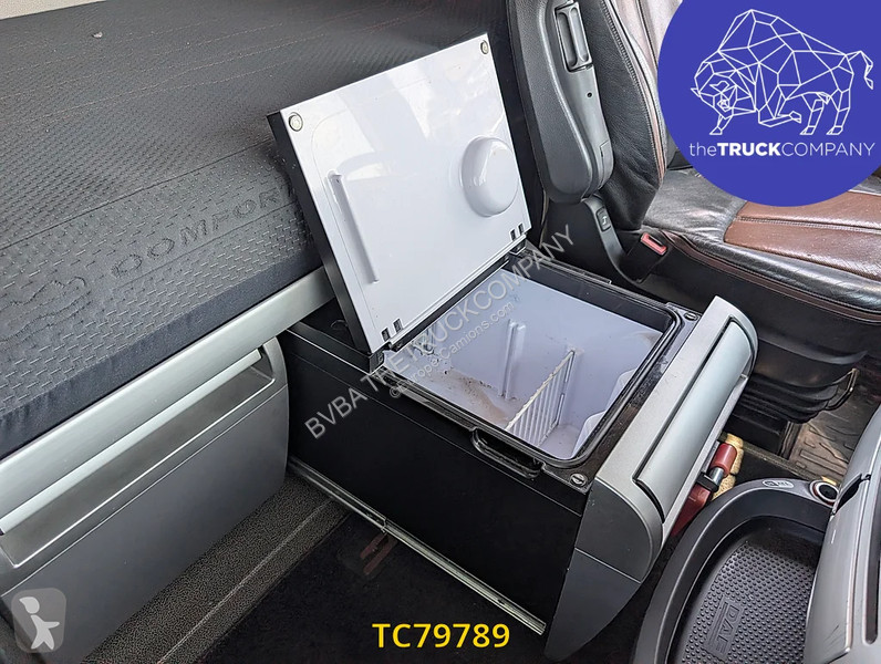 جرار DAF 530