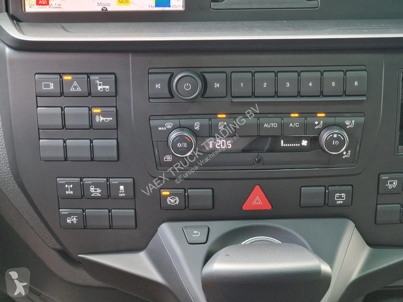 Tahač MAN 18.520 GX - D30 - Retarder - Full air...