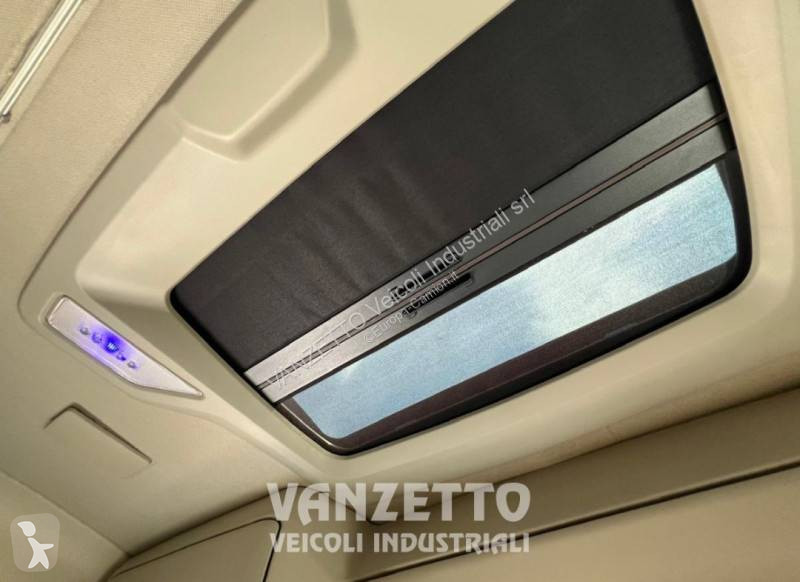 جرار Iveco
