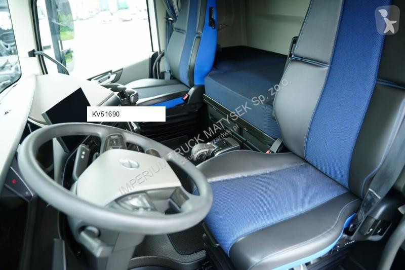 Cap tractor Volvo I-SHIFT