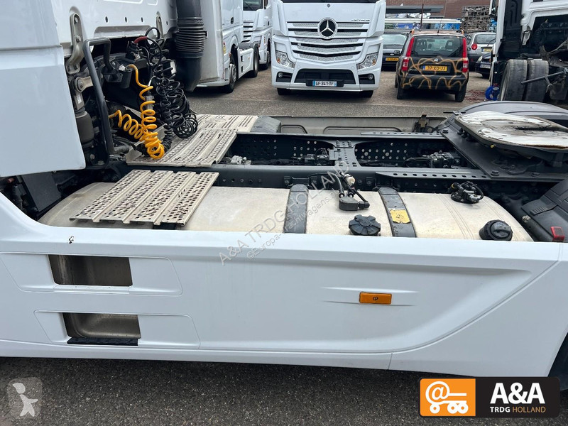 Tracteur Mercedes ACTROS 1845