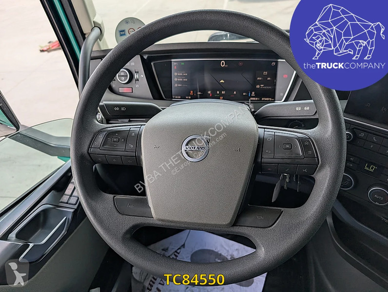 جرار Volvo 500