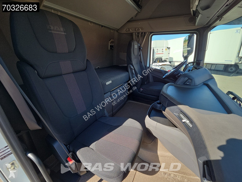 جرار DAF XF  NXF 4X2 2x Tanks ACC