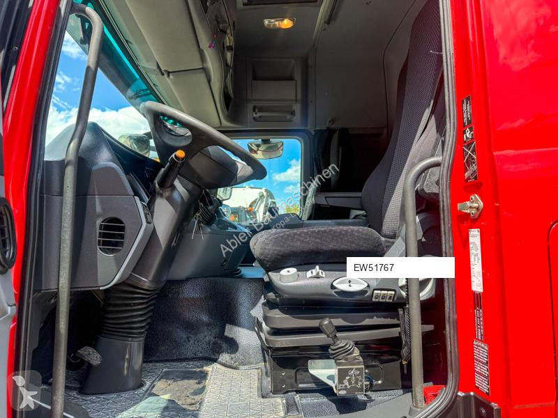 Cabeza tractora Mercedes 3351 MP3
