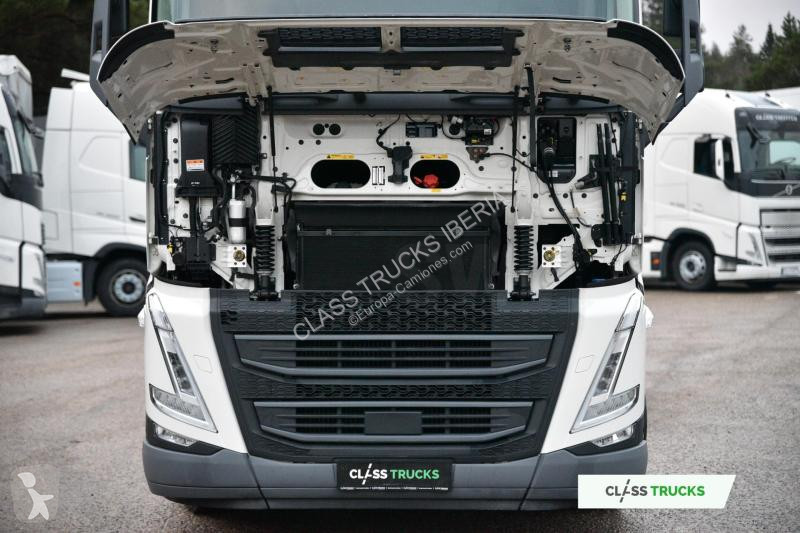 جرار Volvo 500 Globetrotter XL