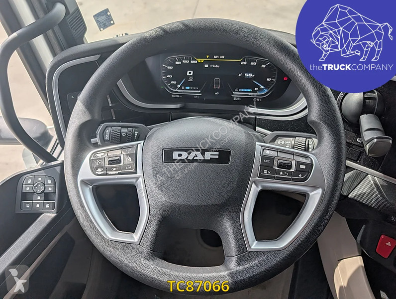 Nyergesvontató DAF 480